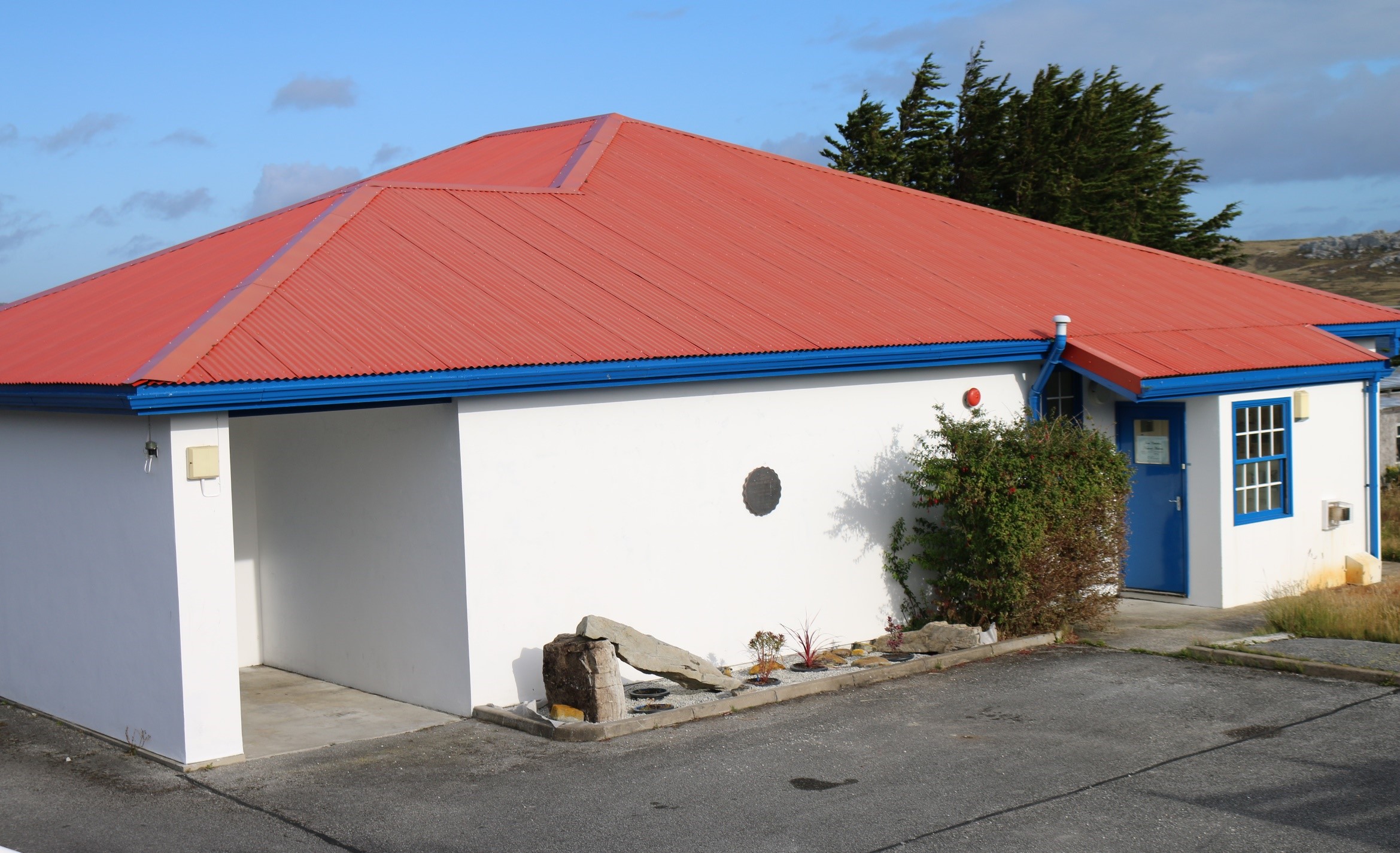 Archive building